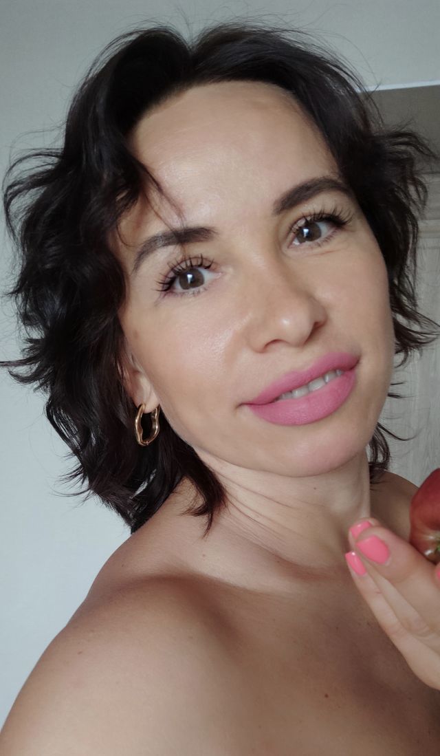 Массажистка Марина  Виз