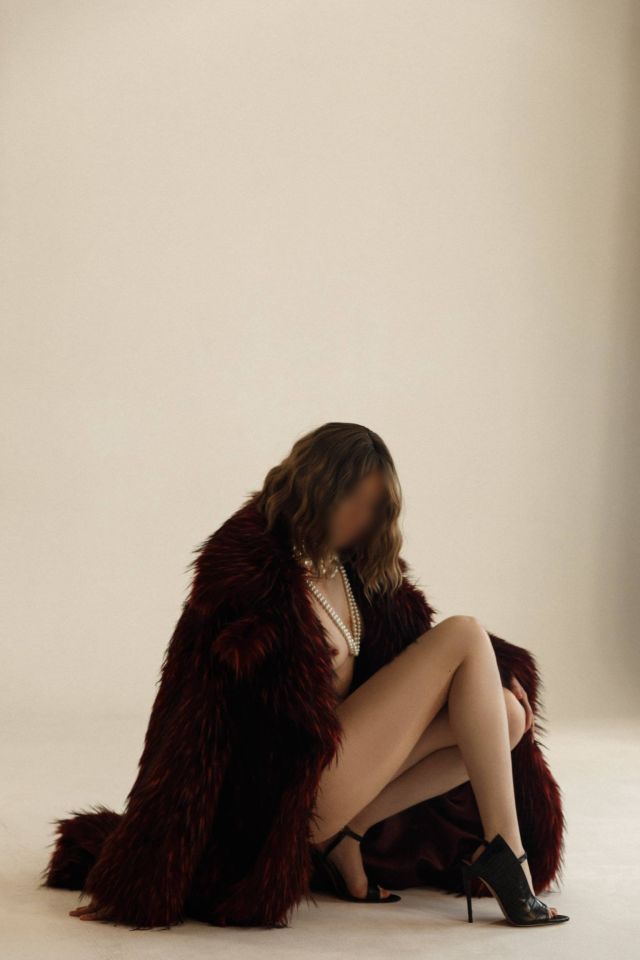 Индивидуалка Илона ЖД Вокзал Фотография 