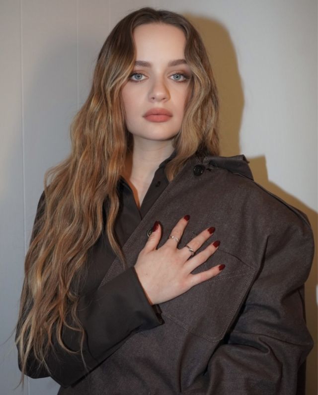 Индивидуалка НАСТЯ Эльмаш