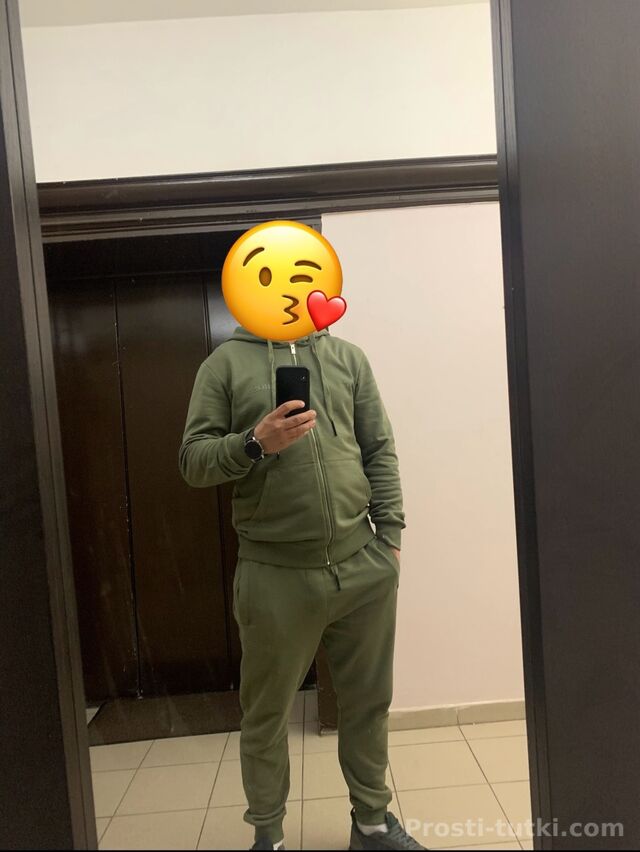 Мужчина Артур  Эльмаш