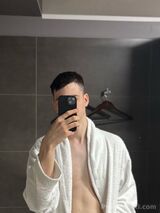 Миниатюра Мужчина Leo Центр Фотография 